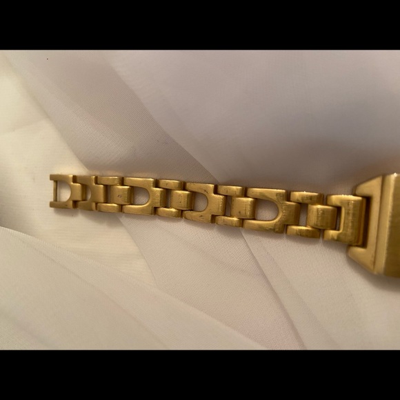 Guess | Gold watch - Picture 7 of 14